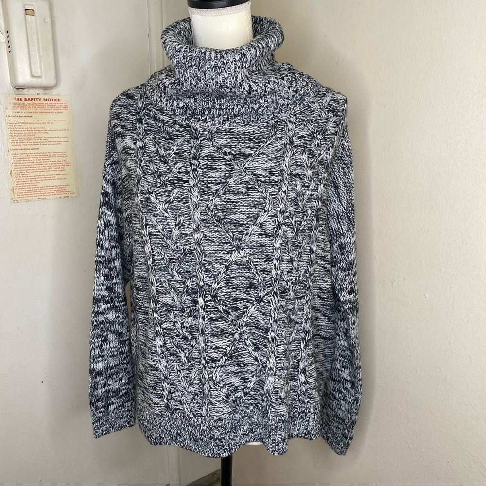 SWS knitwear sweater